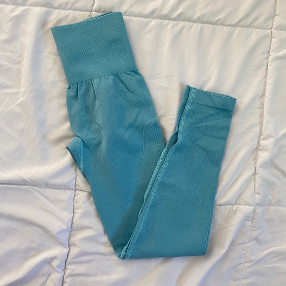 Butt Cinched Leggings - Picture 1 of 5